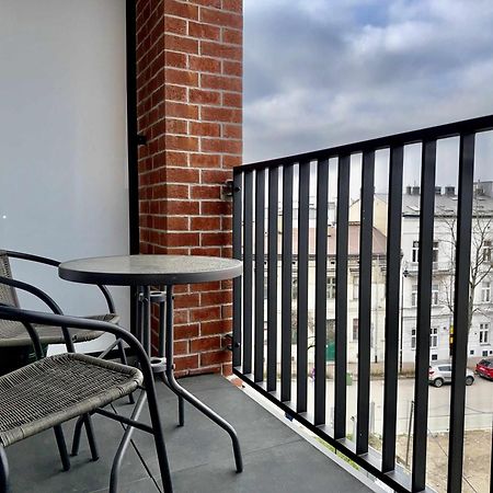 Art Apartment Stare Podgorze Free Parking Krakkó Kültér fotó